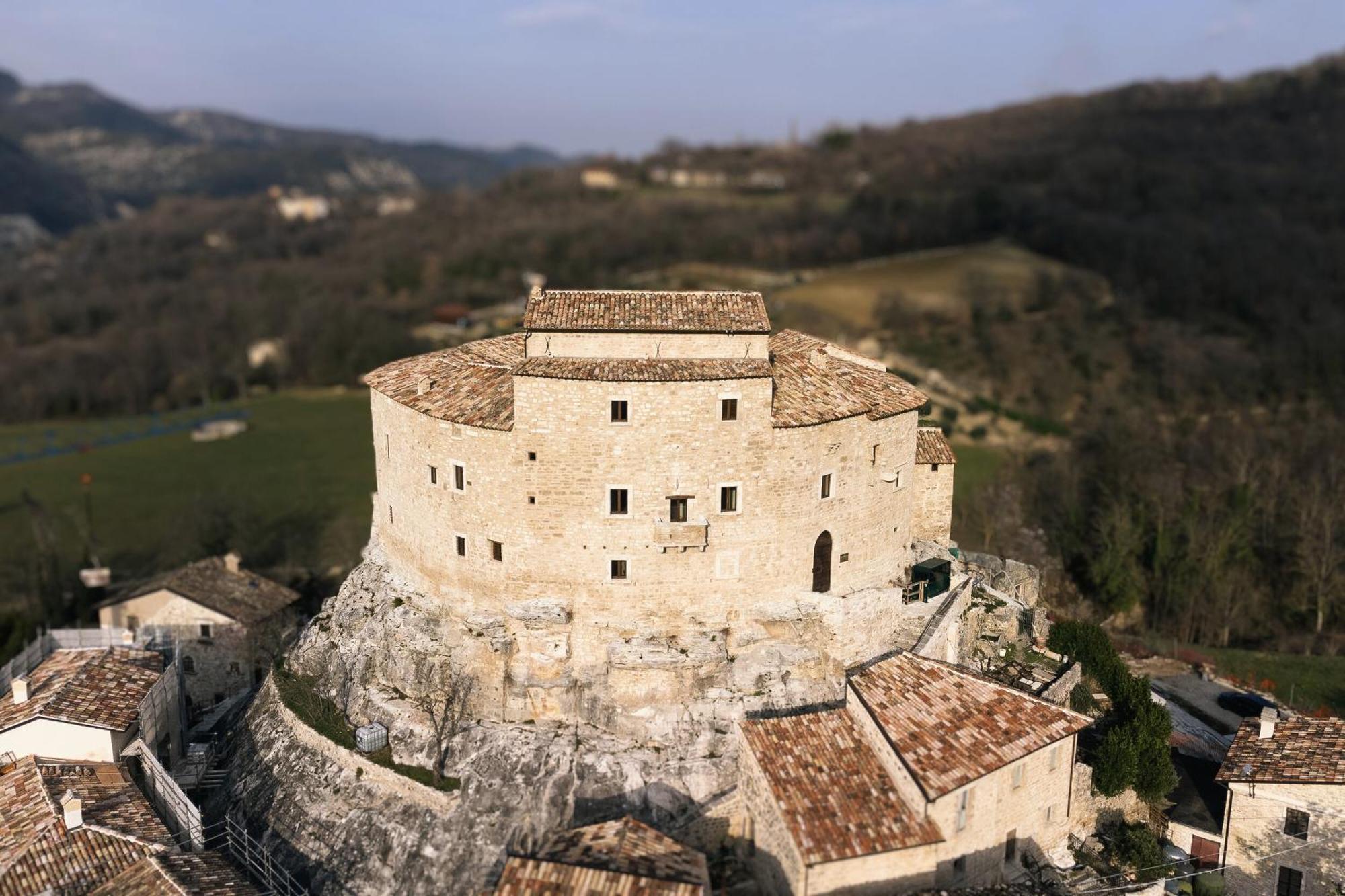 阿夸桑塔泰尔梅 Castel Di Luco酒店 外观 照片